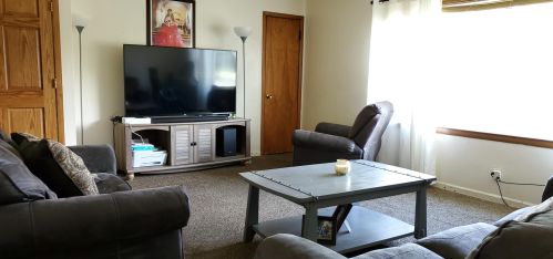 6400 Euclid Ave, Milwaukee WI  53219-4234 exterior