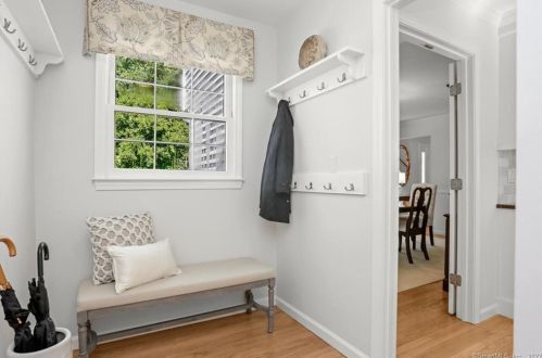 35 Dudley Rd, Wilton CT 06897-3508 exterior