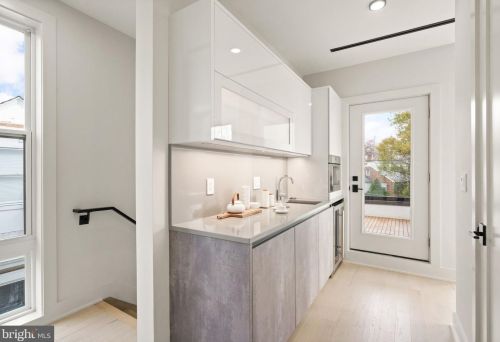 5416 Nevada Ave, Washington DC  20015-1728 exterior