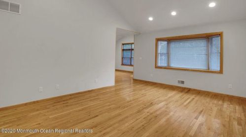 338 New Central Ave, Jackson Twp NJ 08527-2952 exterior