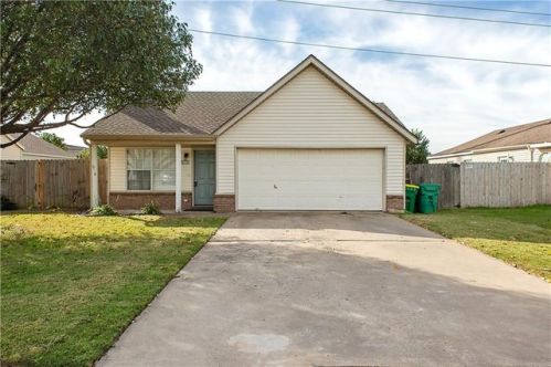 4193 Backus Ave, Springdale, AR 72762-2169