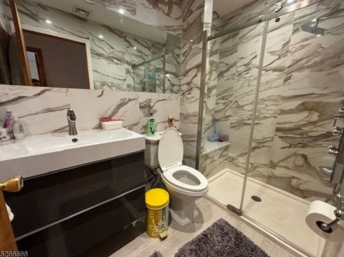 88 Rome St, Newark NJ 07105-3406 exterior