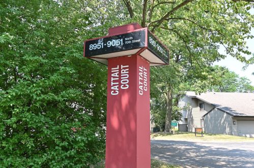 9027 70, Milwaukee WI 53223-2151 exterior