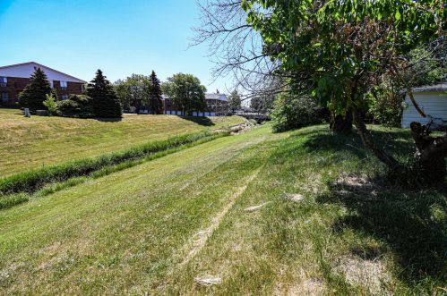 3846 Marcy St, Milwaukee WI 53220-1836 exterior