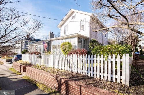 16 Masonic View Ave, Alexandria VA  22301-2204 exterior