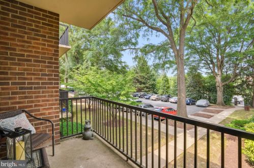 9804 Georgia Ave, Silver Spring, MD 20902-5236