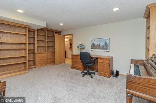 1907 Hampshire Ave, Saint Paul MN 55116-2401 exterior