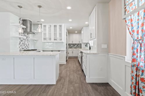 7035 15th St, Phoenix AZ  85020-5414 exterior