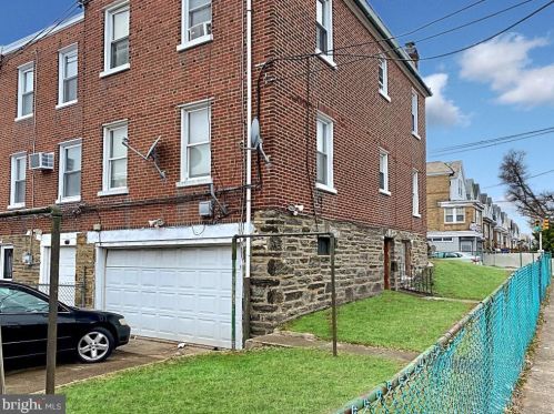 6265 Erdrick St, Philadelphia PA 19135-3503 exterior