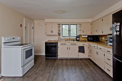 4 Eddy St, Ware MA 01082-1351 exterior