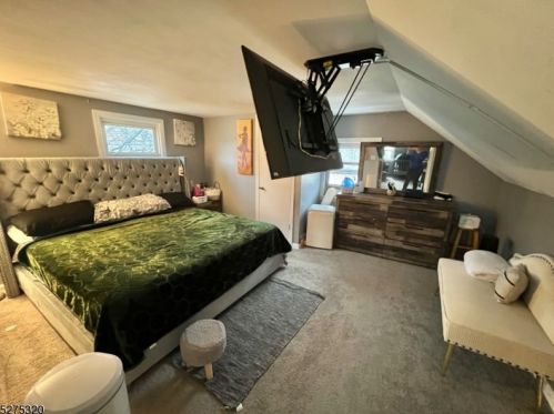 1452 Front St, Plainfield NJ 07060-1033 exterior