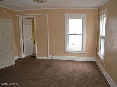 264 Merrill Ave, Meskegon MI 49441-2010 exterior