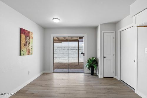 2606 50 Ln, Phoenix AZ 85035-2015 exterior