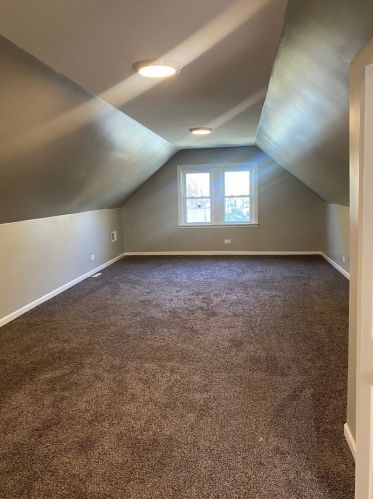 1701 85 St, Chicago IL 60617-2212 exterior