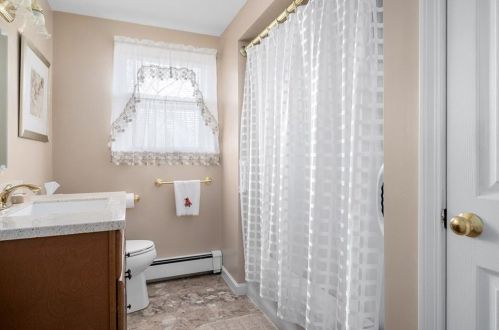 19 Virginia Ave, Woonsocket RI 02895-5630 exterior