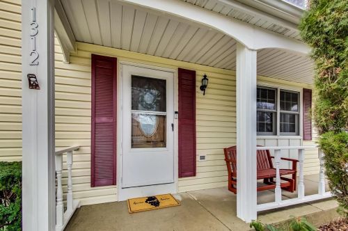 1312 Creighton Ave, Naperville IL  60565-2901 exterior