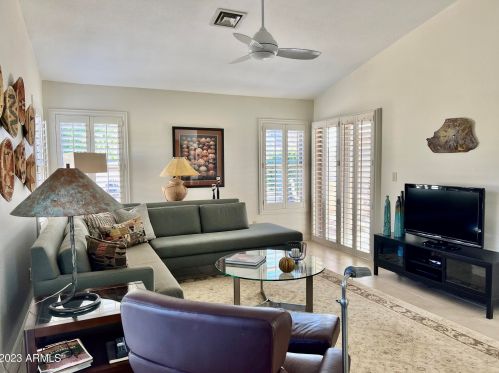 13041 45 Pl, Phoenix AZ 85050-8557 exterior