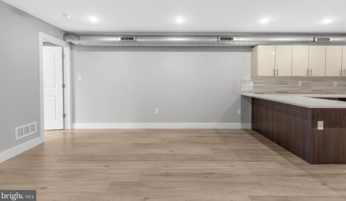 1724 Marshall St, Philadelphia PA  19122-2924 exterior