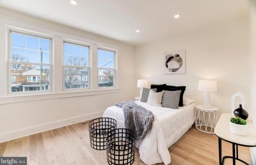 626 Hamilton St, Washington DC 20011-4030 exterior