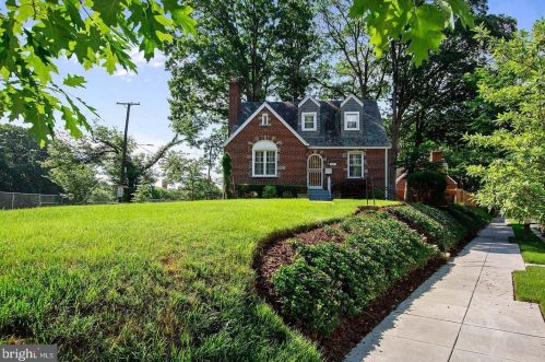 3601 U St, Washington DC  20020-2431 exterior