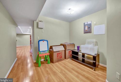 6 Caleb Ln, Princeton NJ 08540-6138 exterior