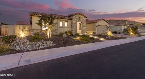 16225 35th Dr, Phoenix AZ  85053-2916 exterior