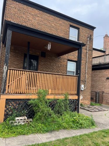 10616 Eberhart Ave, Chicago, IL 60628-2954