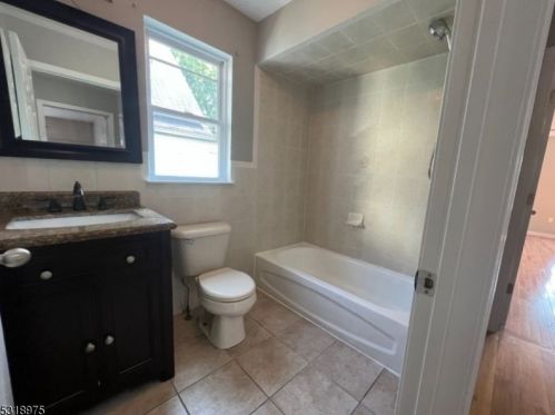 419 Irvine Turner Blvd, Newark NJ  07108-2413 exterior