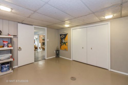 313 Dwight Ave, Joliet IL 60436-1424 exterior