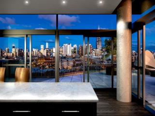 1164 Madison St, Chicago IL  60607-2023 exterior