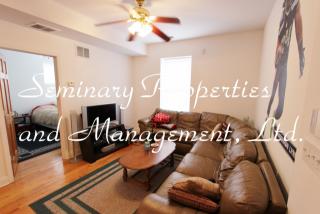 1052 Roscoe St, Chicago IL  60657-2207 exterior