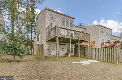 10414 Heathside Way, Rockville MD 20854-6346 exterior