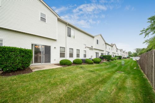 16439 Club Ct, Joliet, IL 60403-1547