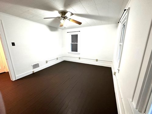 1643 Mt Joseph St, Pittsburgh PA 15210-4106 exterior