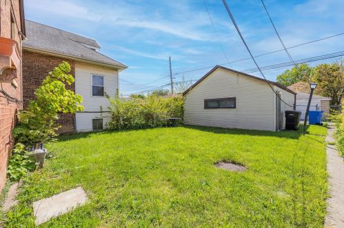 7606 Paulina St, Chicago IL  60626-1040 exterior