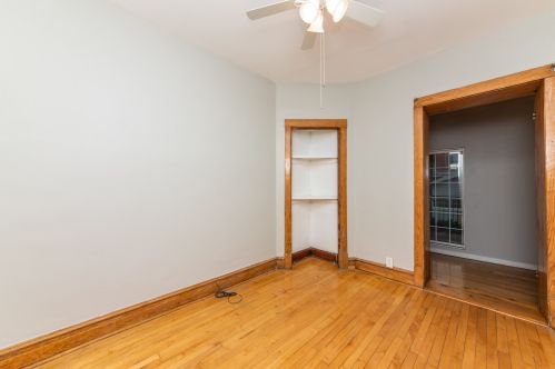 2718 Campbell Ave, Chicago IL 60647-1923 exterior