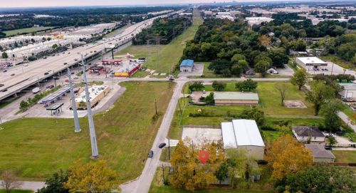 5835 Albert Dr, Humble TX 77396-2002 exterior