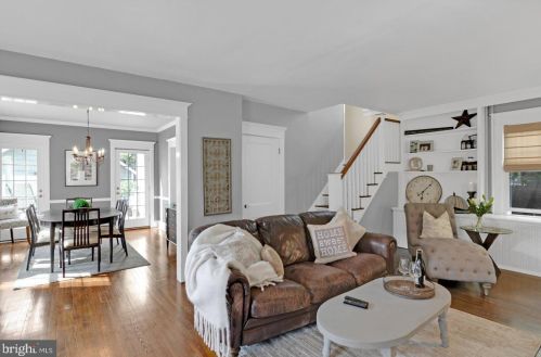 215 Marne Ave, Tavistock NJ 08033-1444 exterior