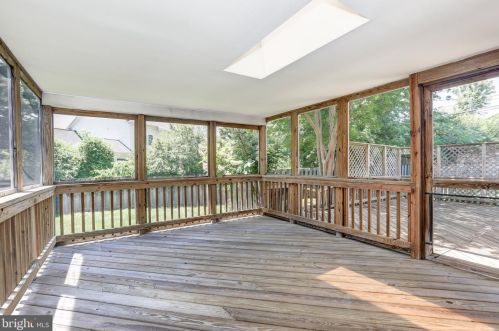 2998 Glenora Ln, Rockville MD 20850-3055 exterior