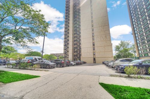 1640 50th St, Chicago IL  60615-3161 exterior