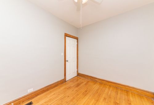 2718 Campbell Ave, Chicago IL 60647-1923 exterior