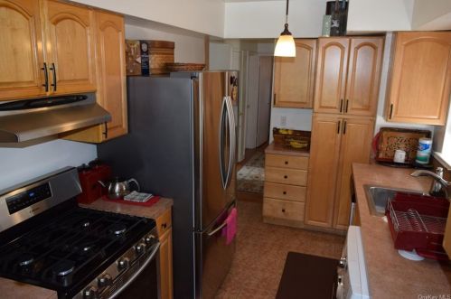 1628 Fowler Ave, Bronx NY 10462-3406 exterior