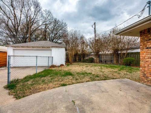 9612 Ferndale Rd, Dallas TX 75238-2731 exterior