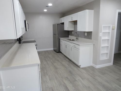 5239 17th Ave, Phoenix AZ  85015-3034 exterior