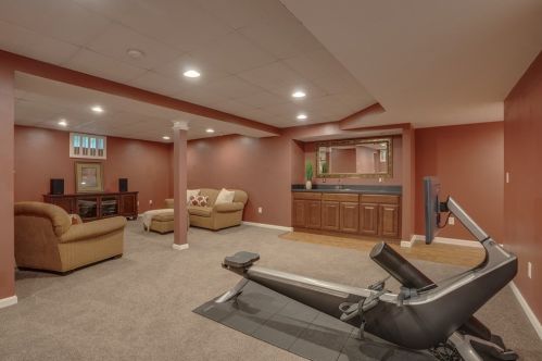 37 Chestnut St, North Andover MA  01845-5211 exterior