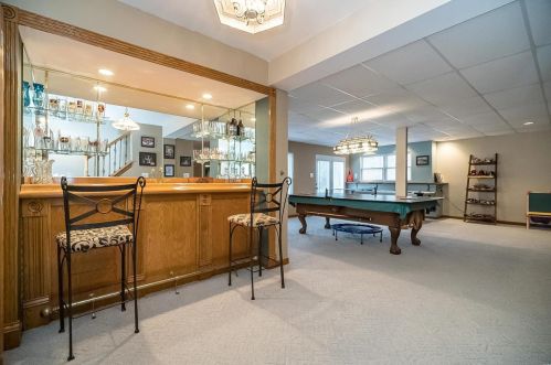 11070 Rambling Oaks Dr, Saint Louis MO 63128-2036 exterior