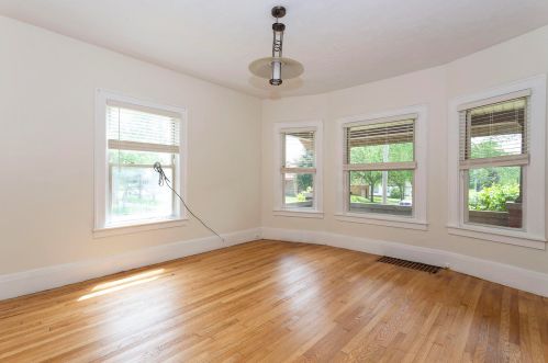 1000 Tamarack Ave, Grand Rapids MI 49504-3038 exterior