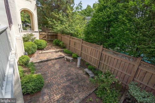 3524 Edmunds St, Washington DC 20007-1463 exterior