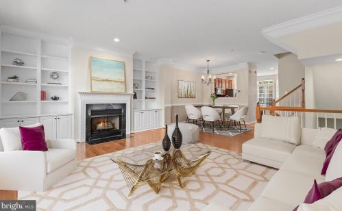 5124 Knapp Pl, Alexandria VA 22304-8637 exterior