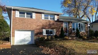 85 Beacon St, Dumont, NJ 07628-1203